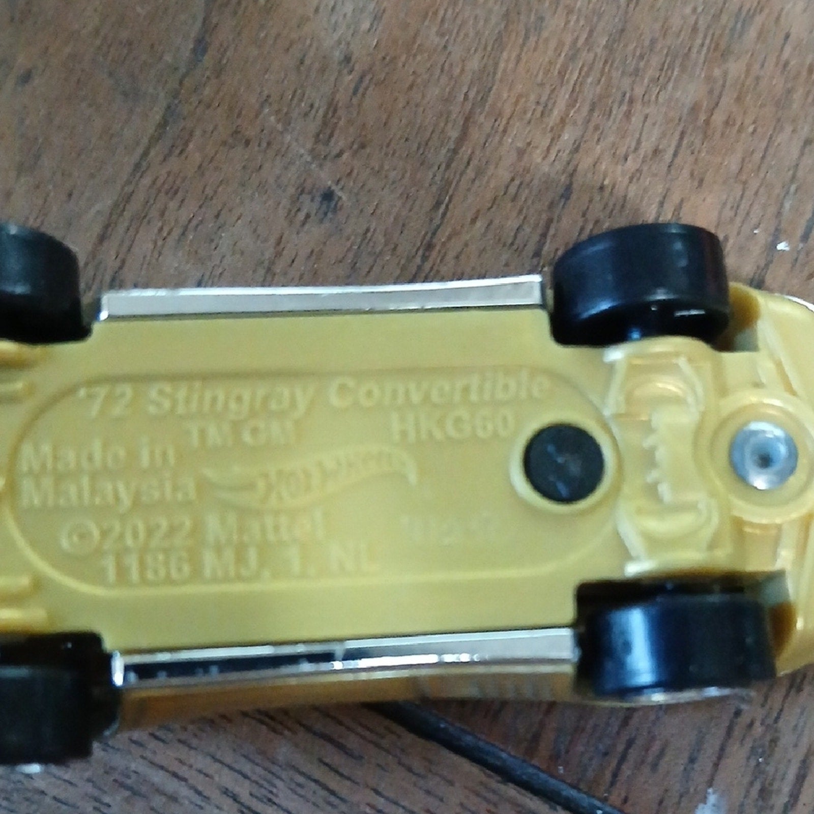 72 Corvette Stingray Gold Hot Wheels Car New. Lose From Packaging