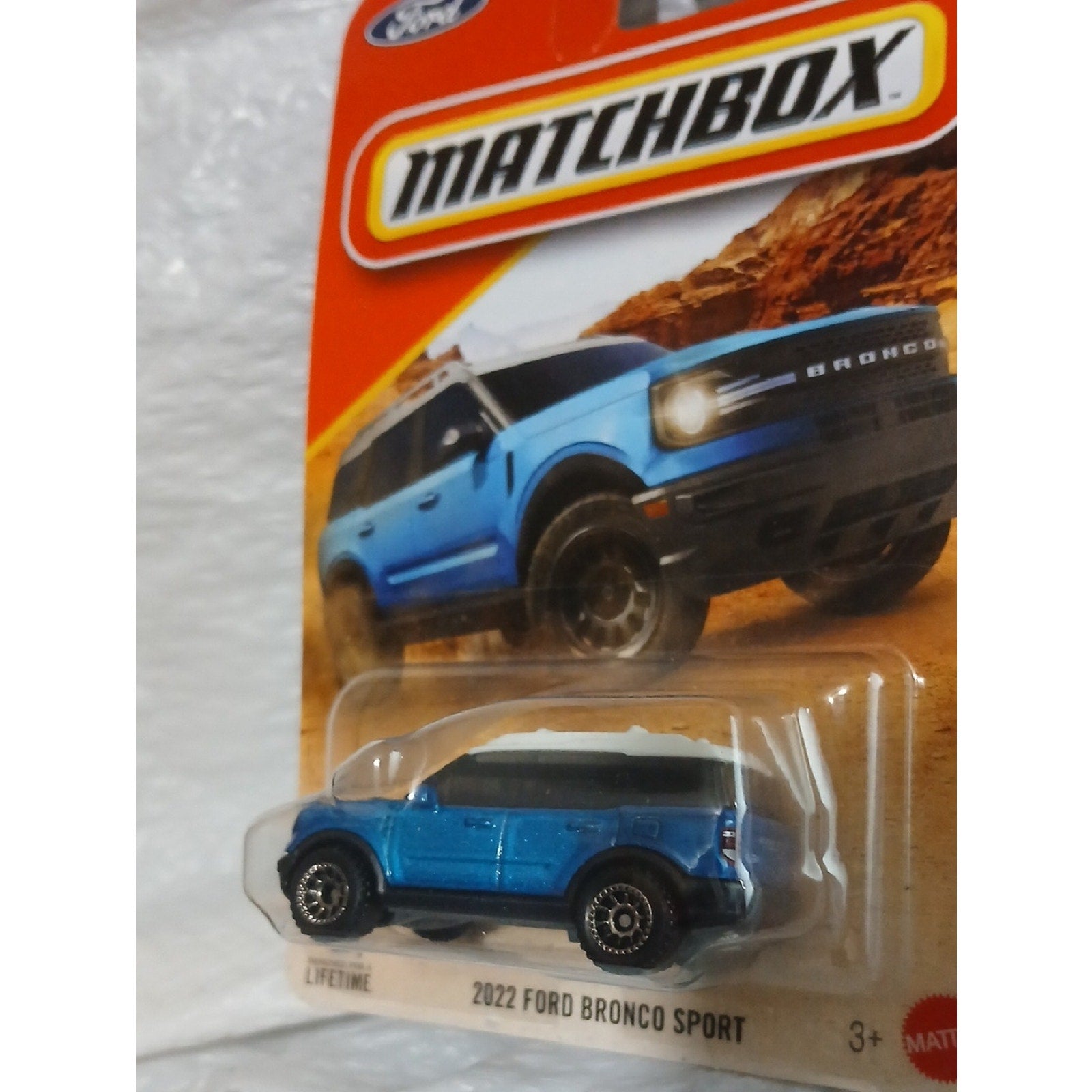 Matchbox 2022 Ford Bronco Sport Toy Car in Blue with White Roof