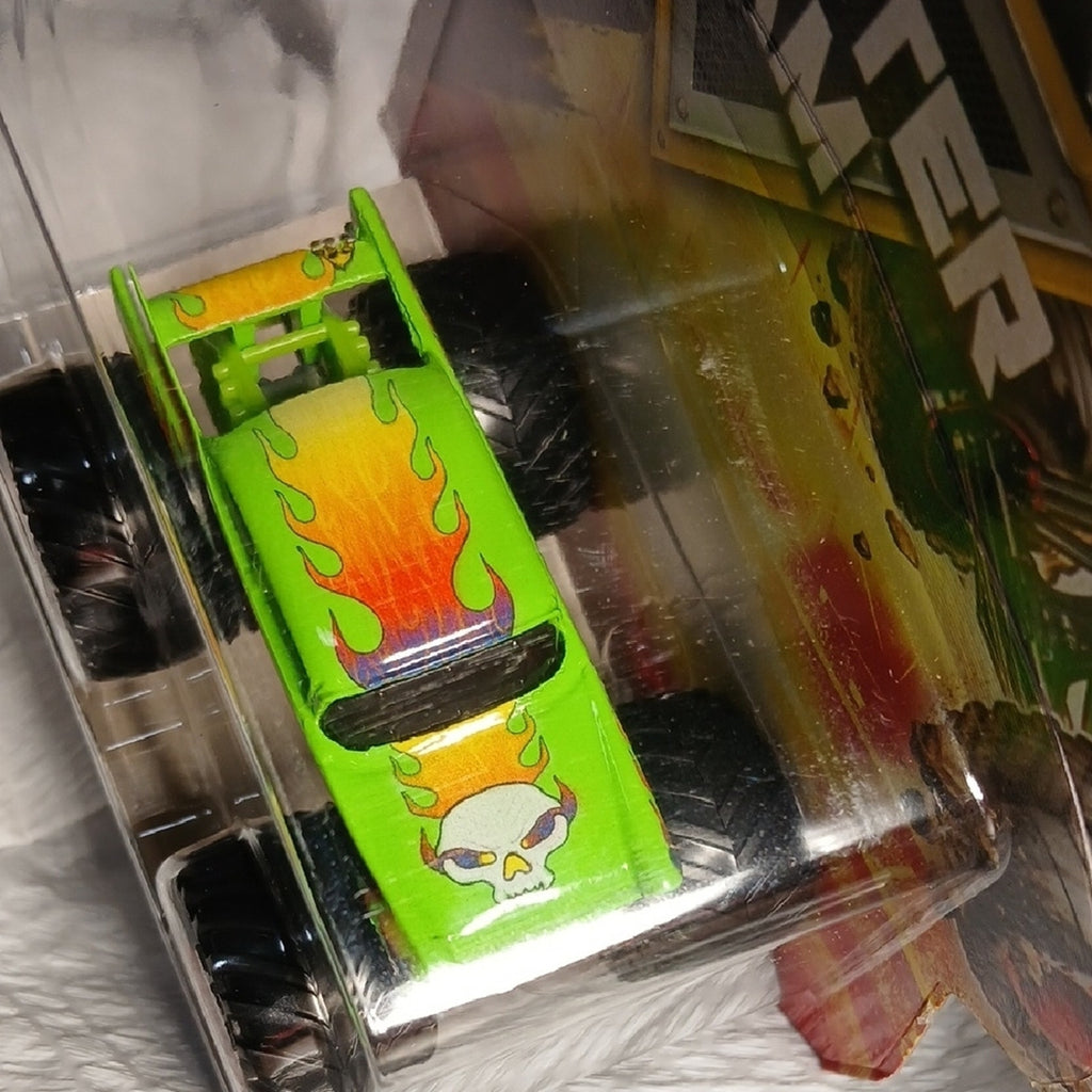 Avenger Toy Truck - Green and Orange
