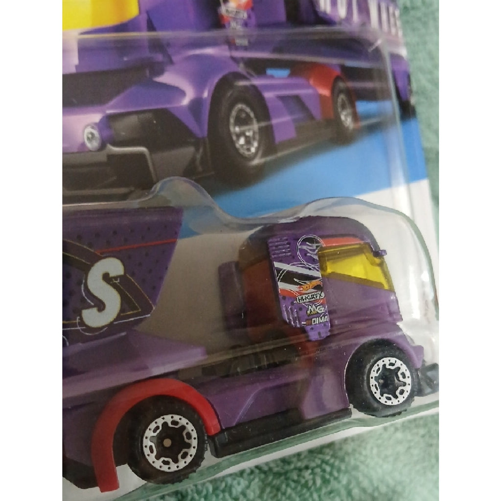 Big Rig Heat Purple Hot Wheels Truck and Jet Race Car