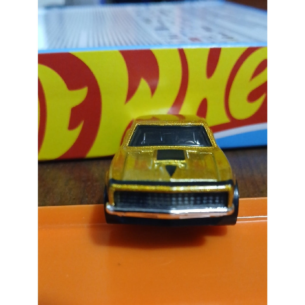 67 Camaro Hot Wheels Metallic Gold Classic Muscle Car   New Unused