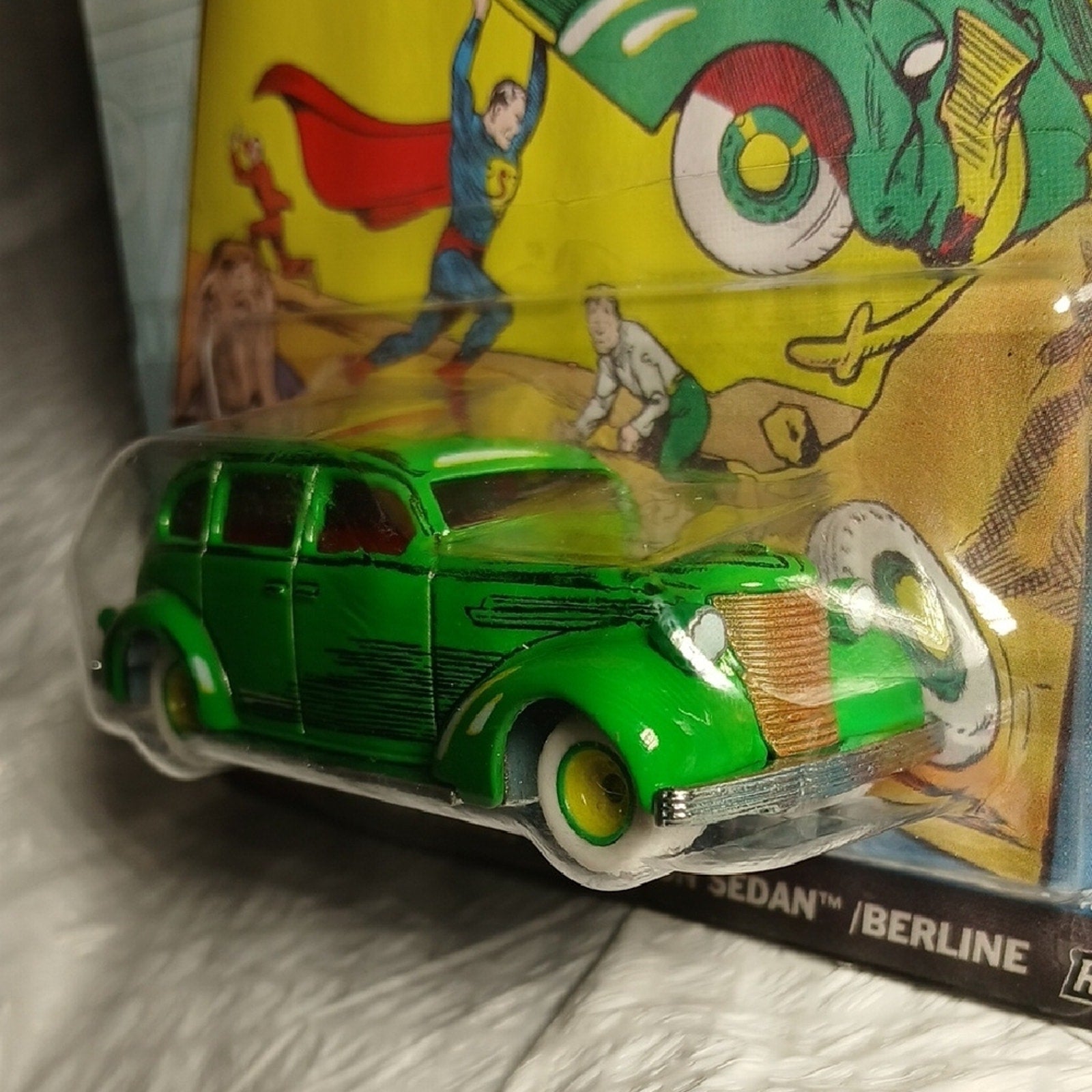 Hot Wheels Premium Action Comics Green Action Sedan - Superman Car From Book