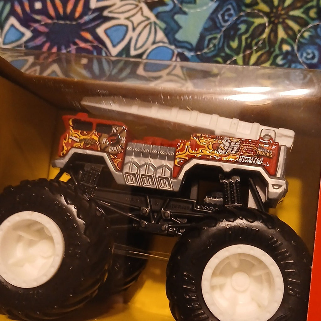 HOT WHEELS Monster Trucks Arena Smashers Color Shifters Five ALARM Unopened