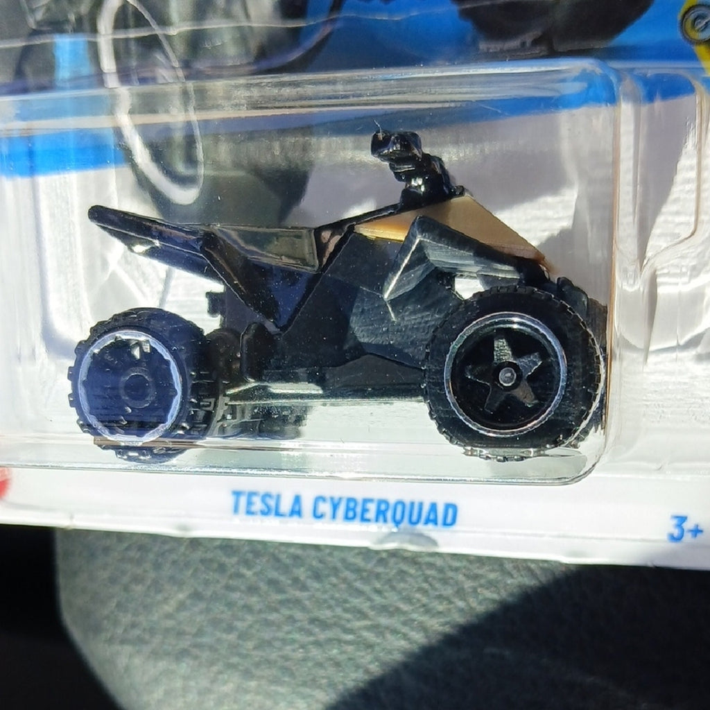 Hot Wheels Mini  Tesla CyberQuad Bike - Black and Gold