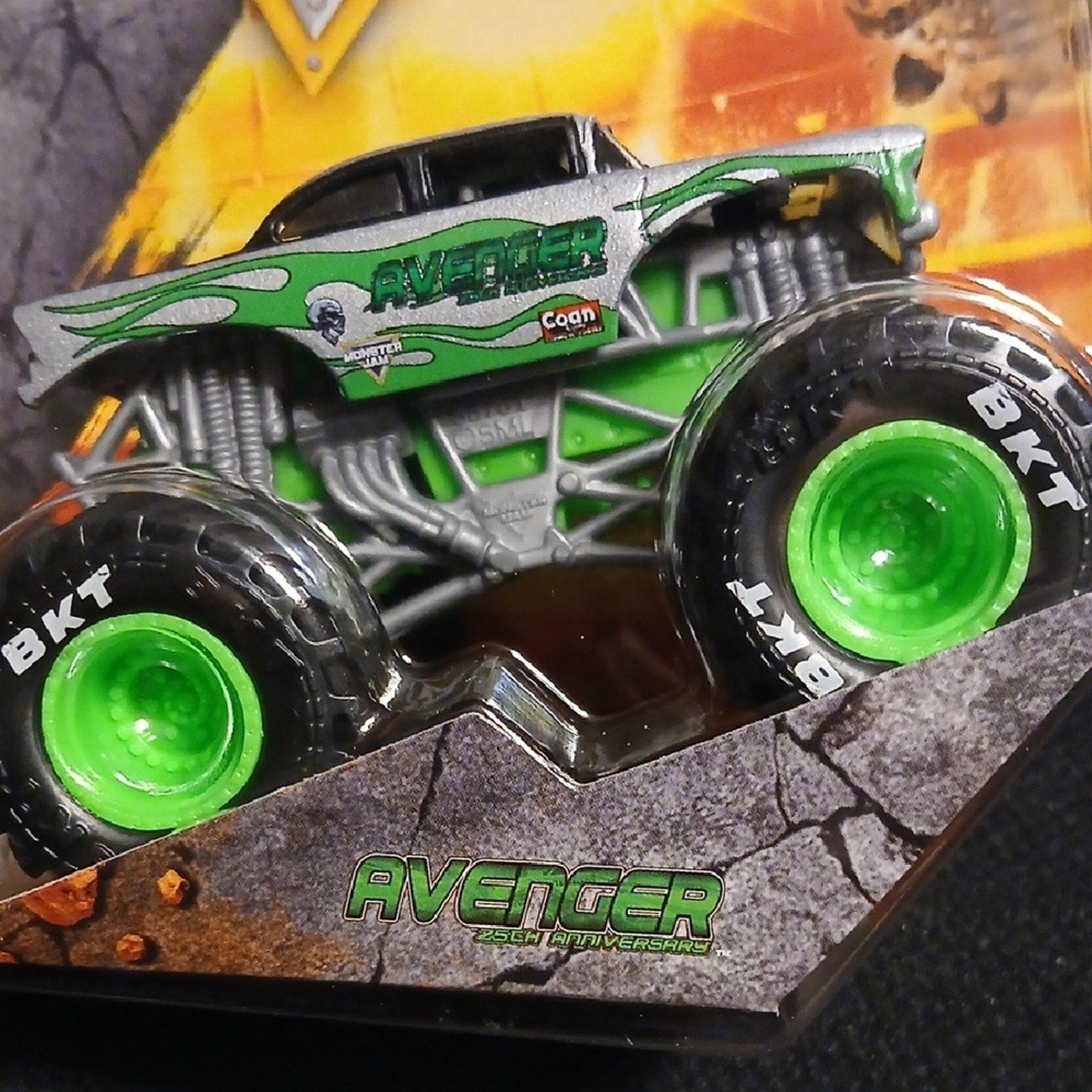 Avenger Monster Jam Truck - Green and Black 1/64. Series 44