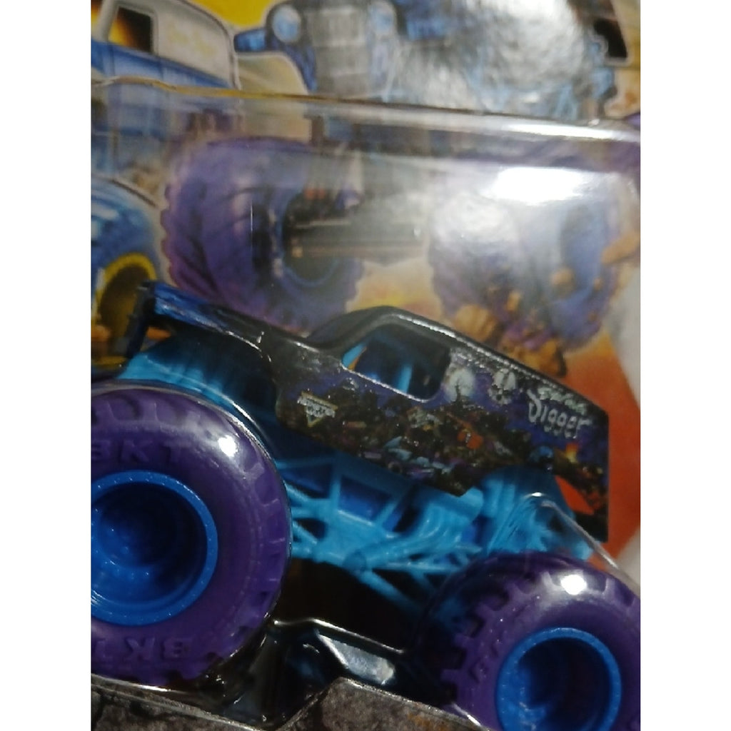 Grave Digger vs Son-Uva Digger 2-Pack Monster Jam Toy Trucks - Blue & Purple