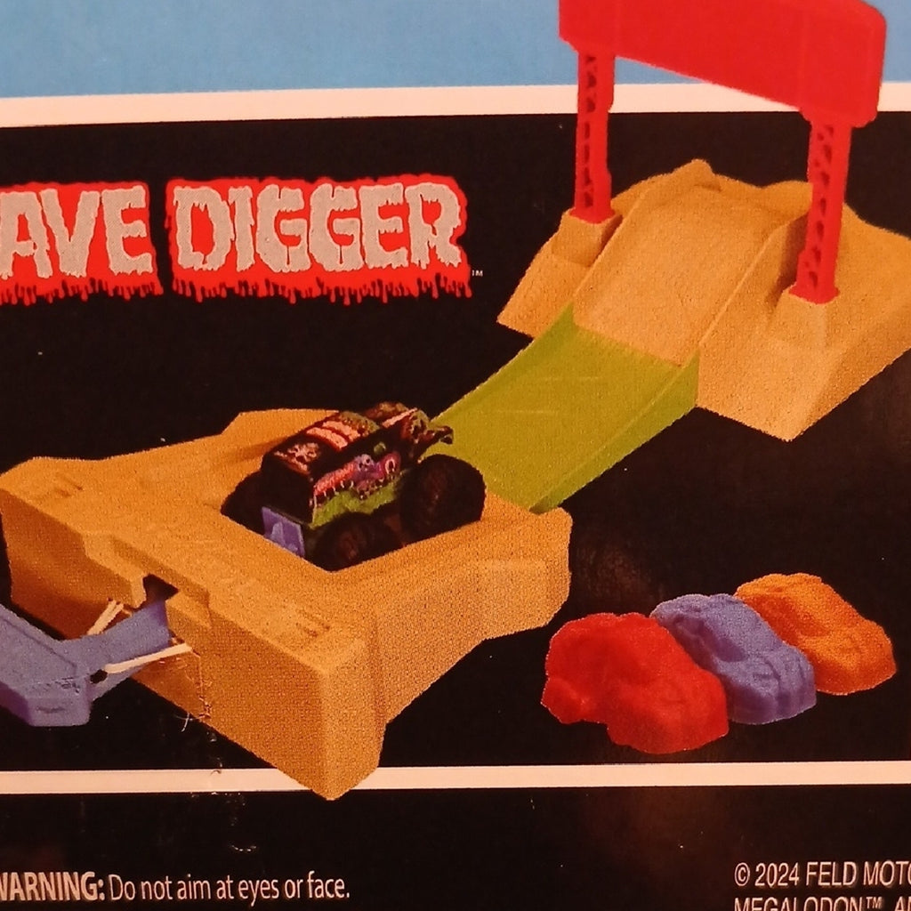 Grave Digger 1/72 Stunt Playset - Monster Jam