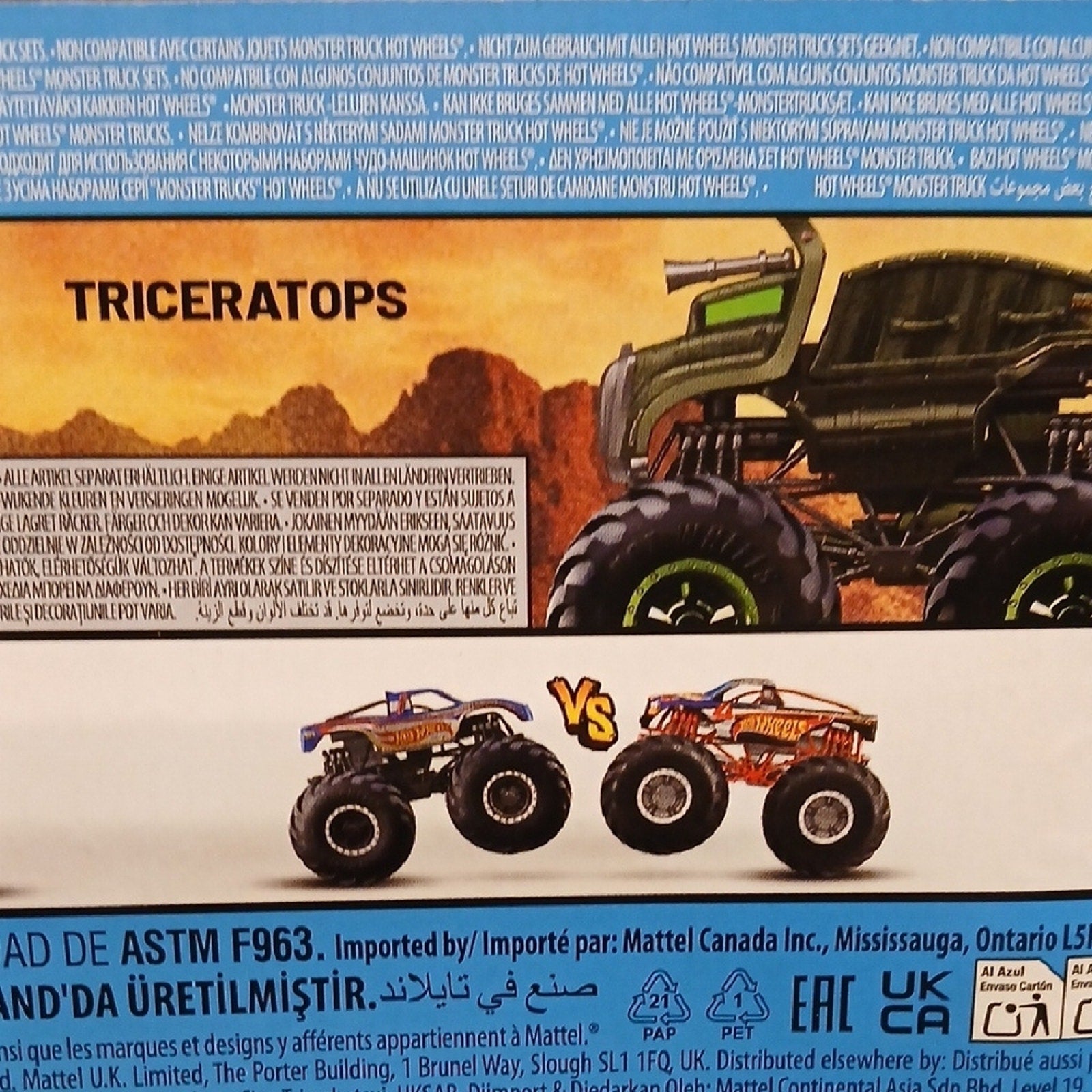 Tyrannosaurus REX VS TRICERATOPS Hot Wheels Monster Trucks Set - Brown  & Green
