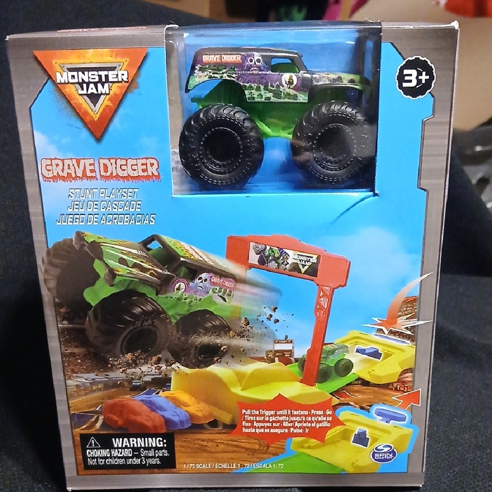Grave Digger 1/72 Stunt Playset - Monster Jam