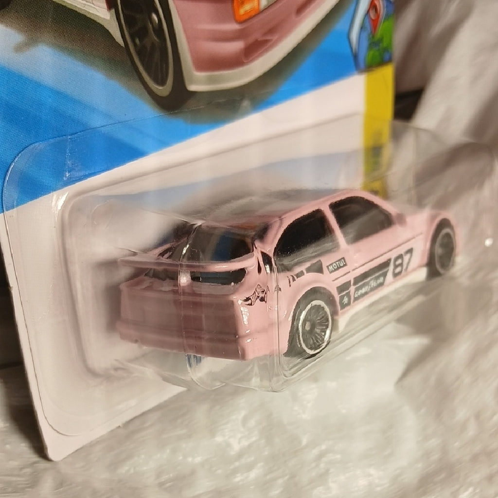 Ford Sierra Cosworth Hot Wheels - Light Pink