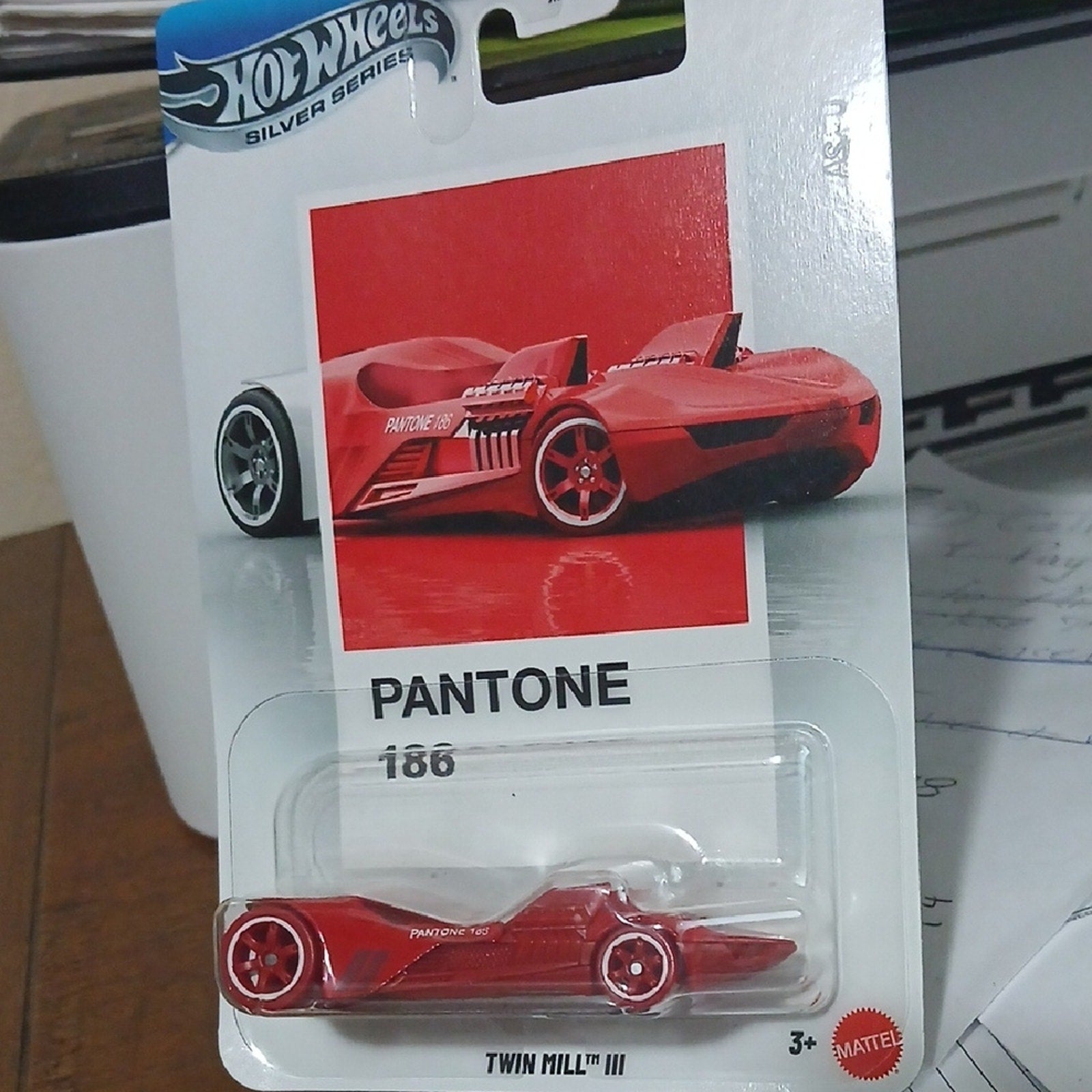 Red Twin Mill III Pantone  186  Car