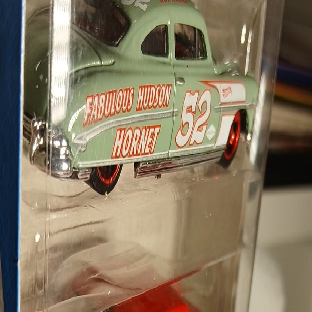 Hot Wheels Hot Rods Die-Cast Car Set - Multicolor 57 Chevy. 52 Hudson&Mercury.