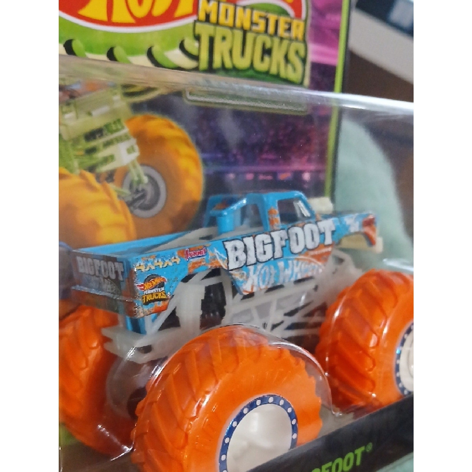 Bigfoot Monster Truck -  HOT Wheels Glow In The Dark .Orange/Blue