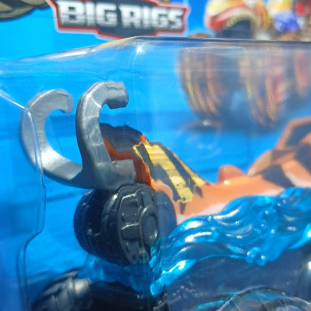 Hot Wheels Monster Trucks Tiger Shark Tow-truck (Unopened)