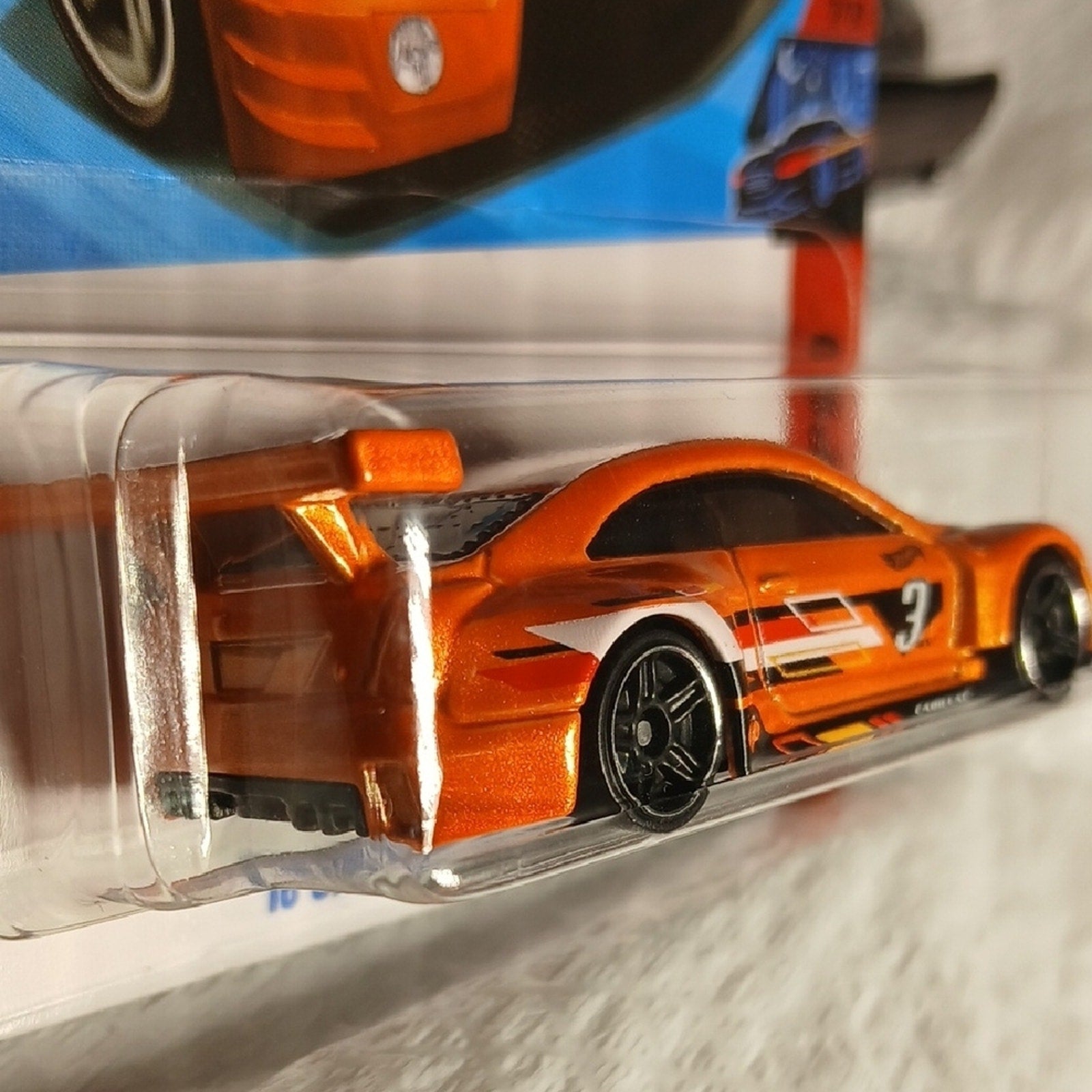 Hot Wheels '16 Cadillac ATS-V R Orange Toy Car