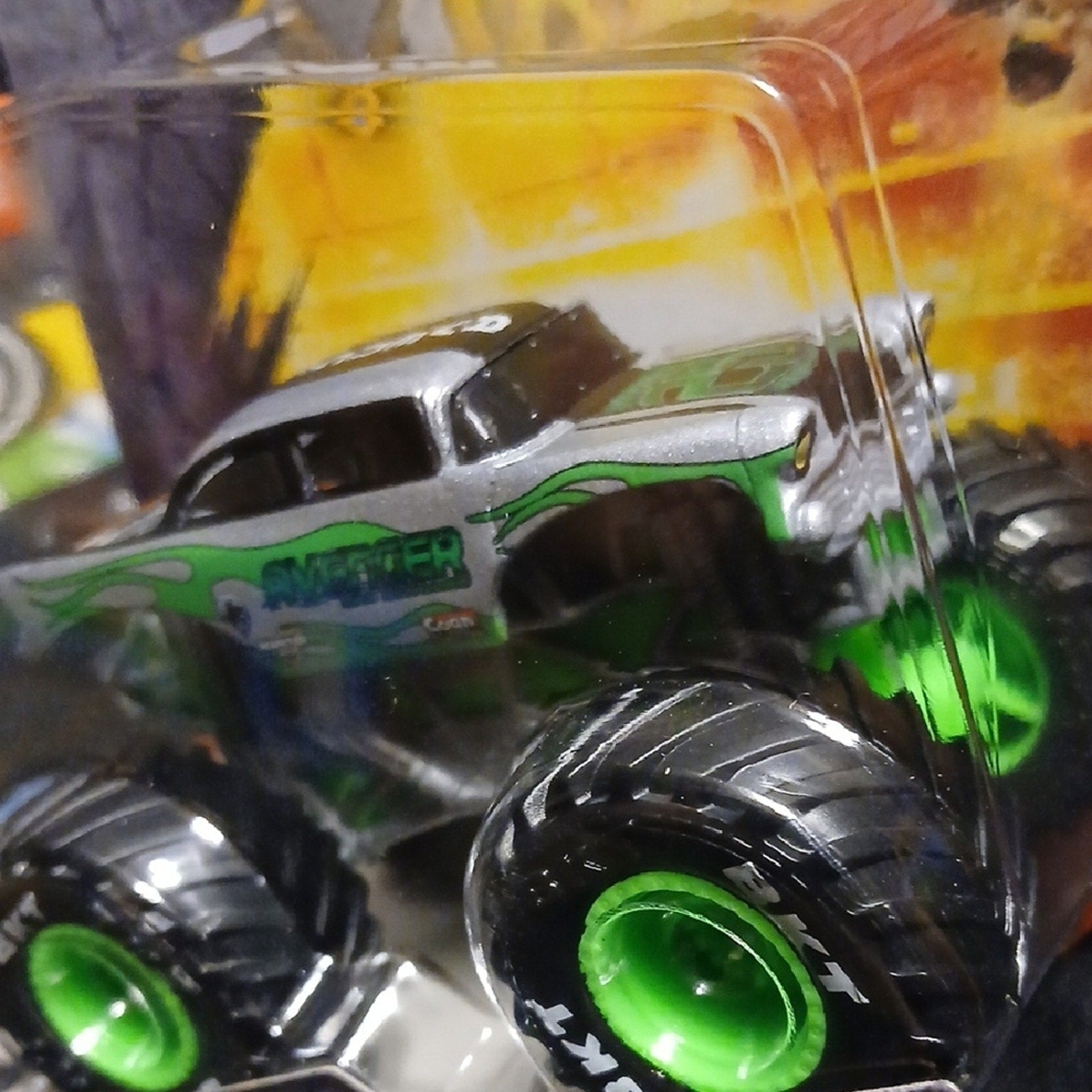 Avenger Monster Jam Truck - Green and Black 1/64. Series 44