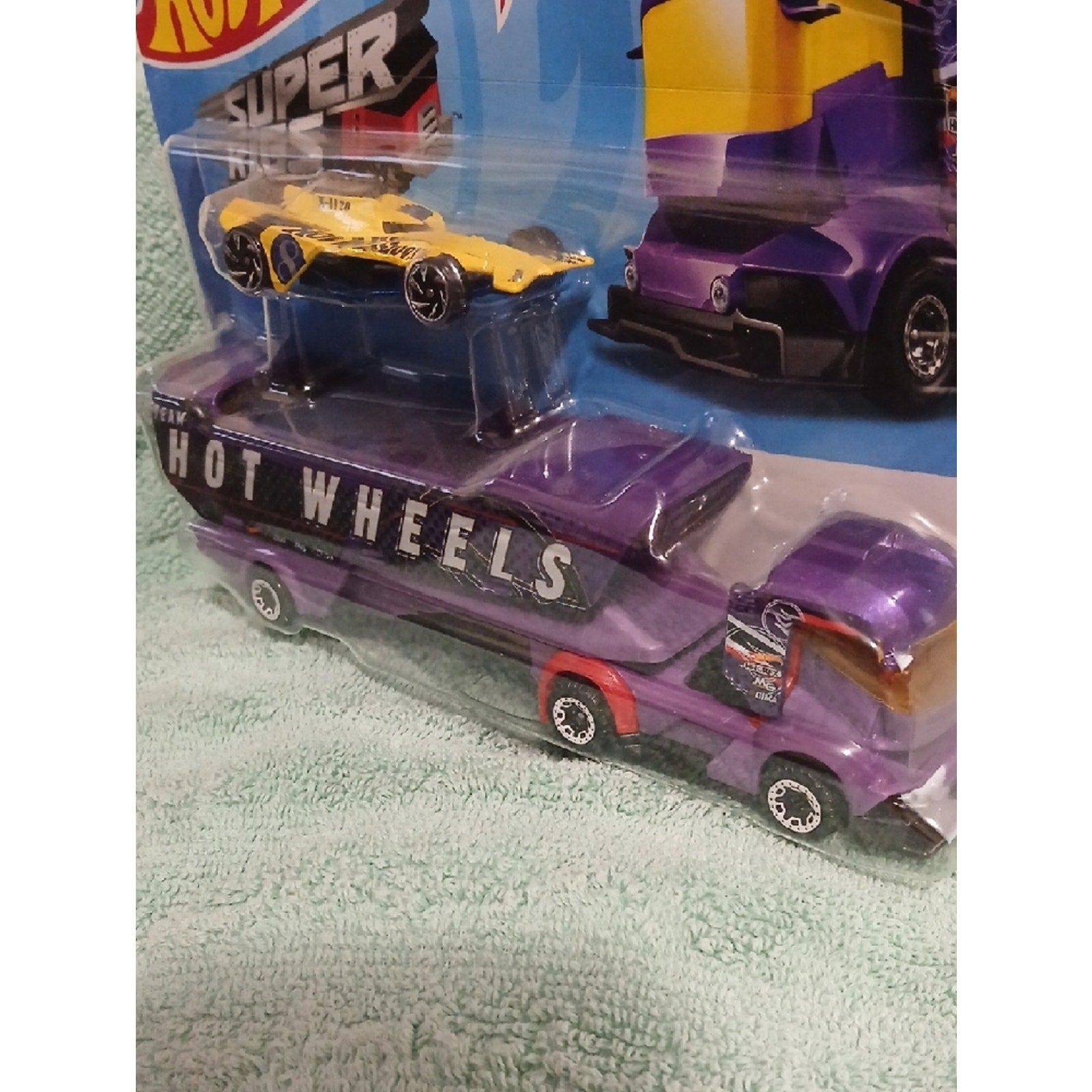 Big Rig Heat Purple Hot Wheels Truck and Jet Race Car