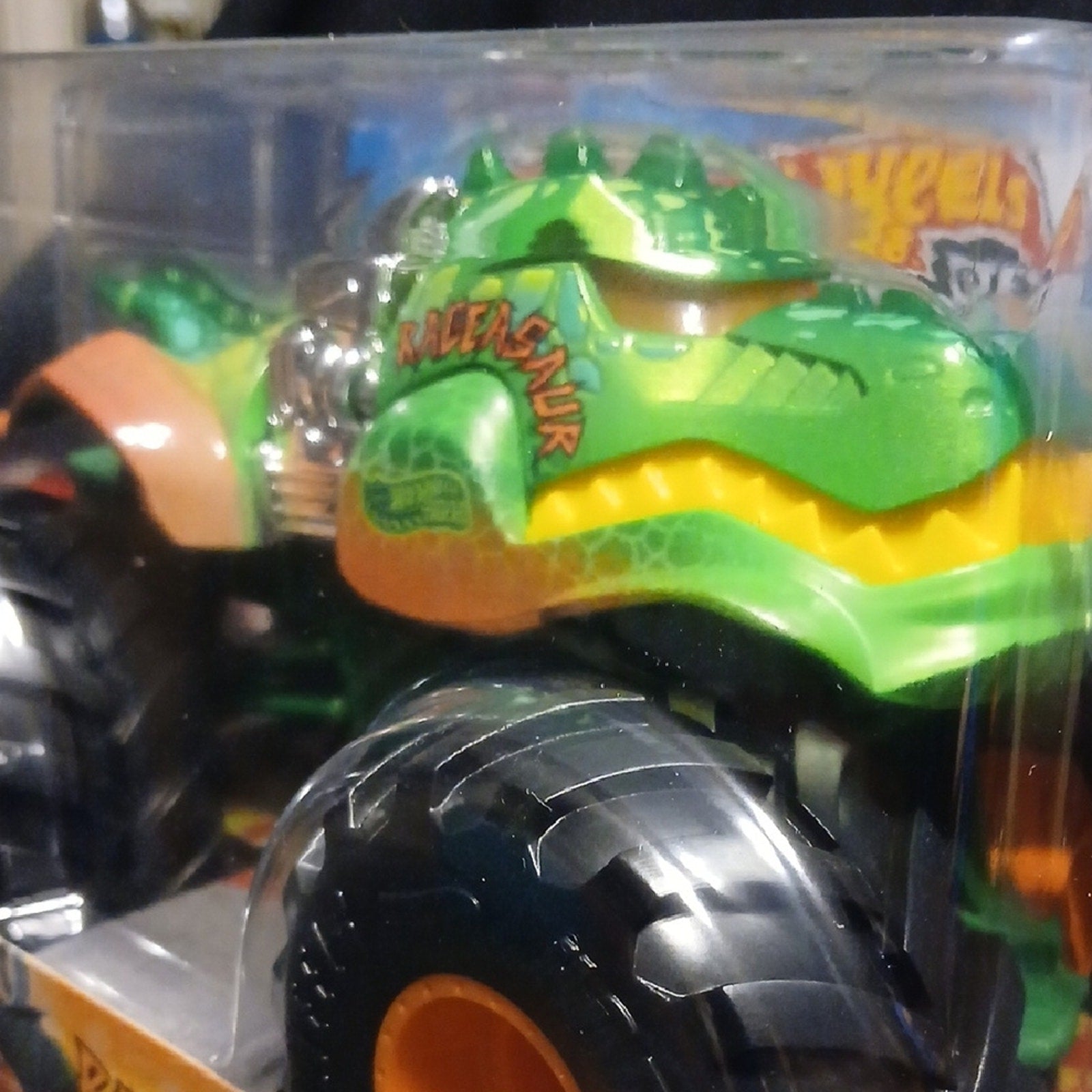 Rageasaur Oversized Hot Wheels Monster Truck - Green and Orange
