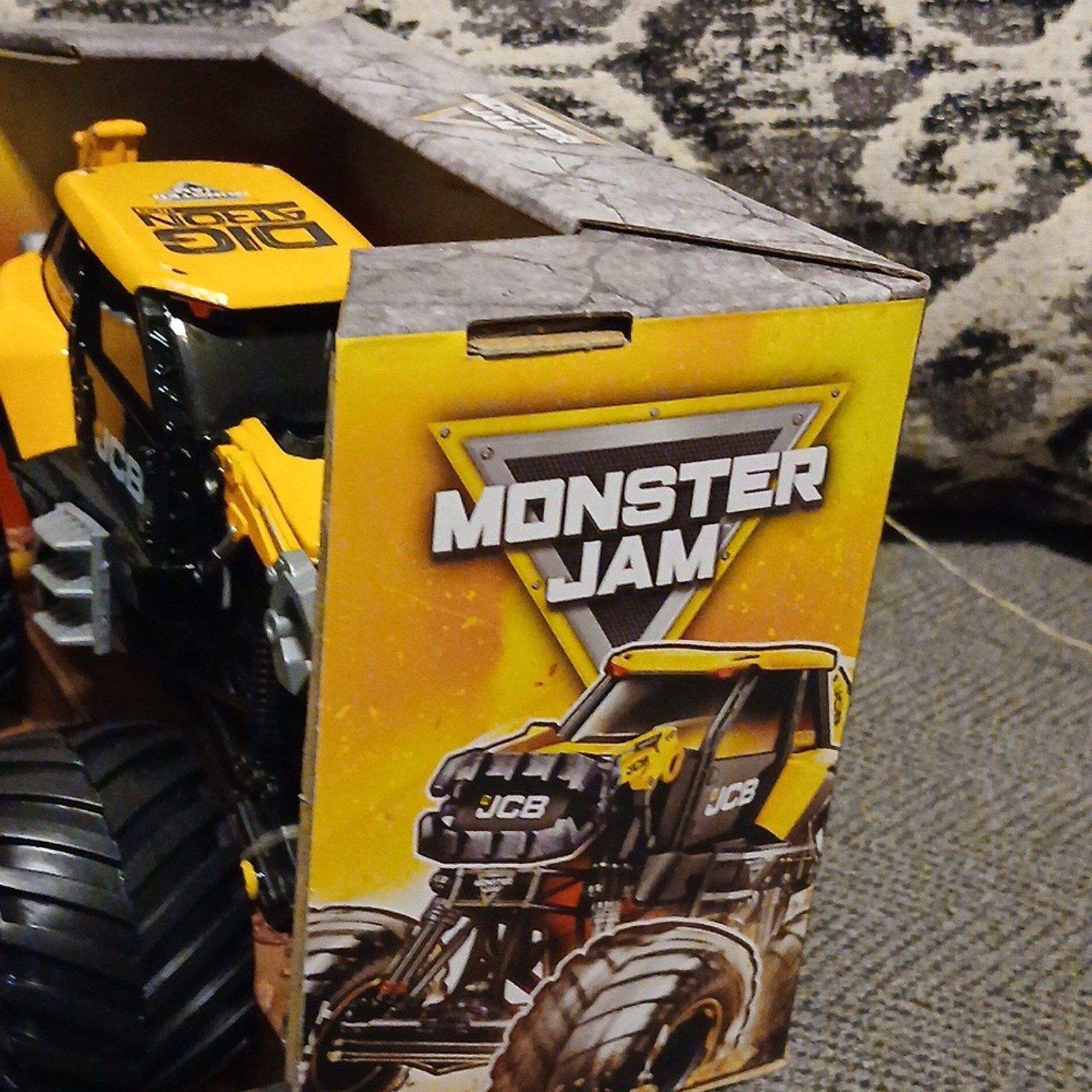 Monster Jam Digatron Toy Truck - Black and Yellow