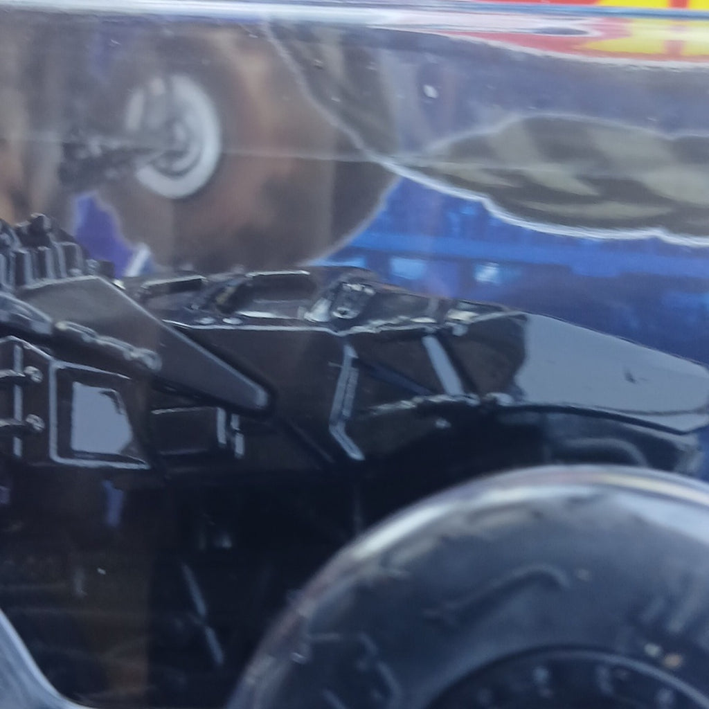 Hot Wheels Monster Trucks Batman Tv Show Vs Dc Comics  HOT WHEELS COMBO