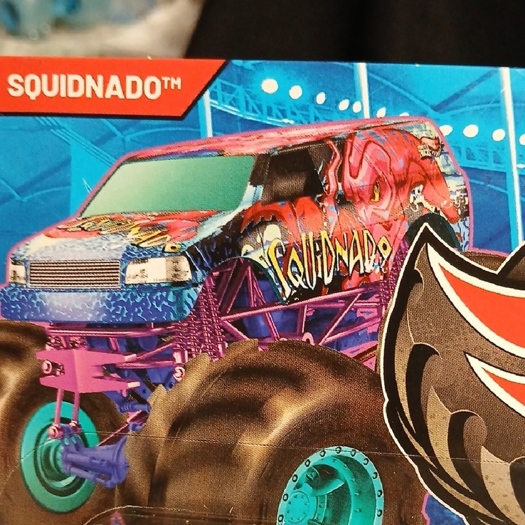 Mattel Monster Trucks Squidnado Vs Tiger Shark - Hot Wheels