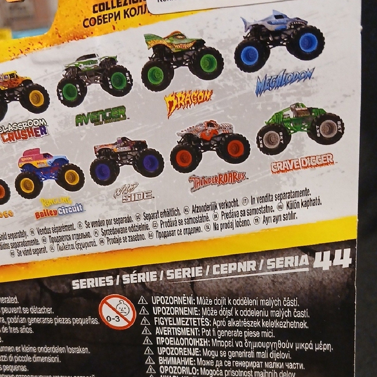 Avenger Monster Jam Truck - Green and Black 1/64. Series 44