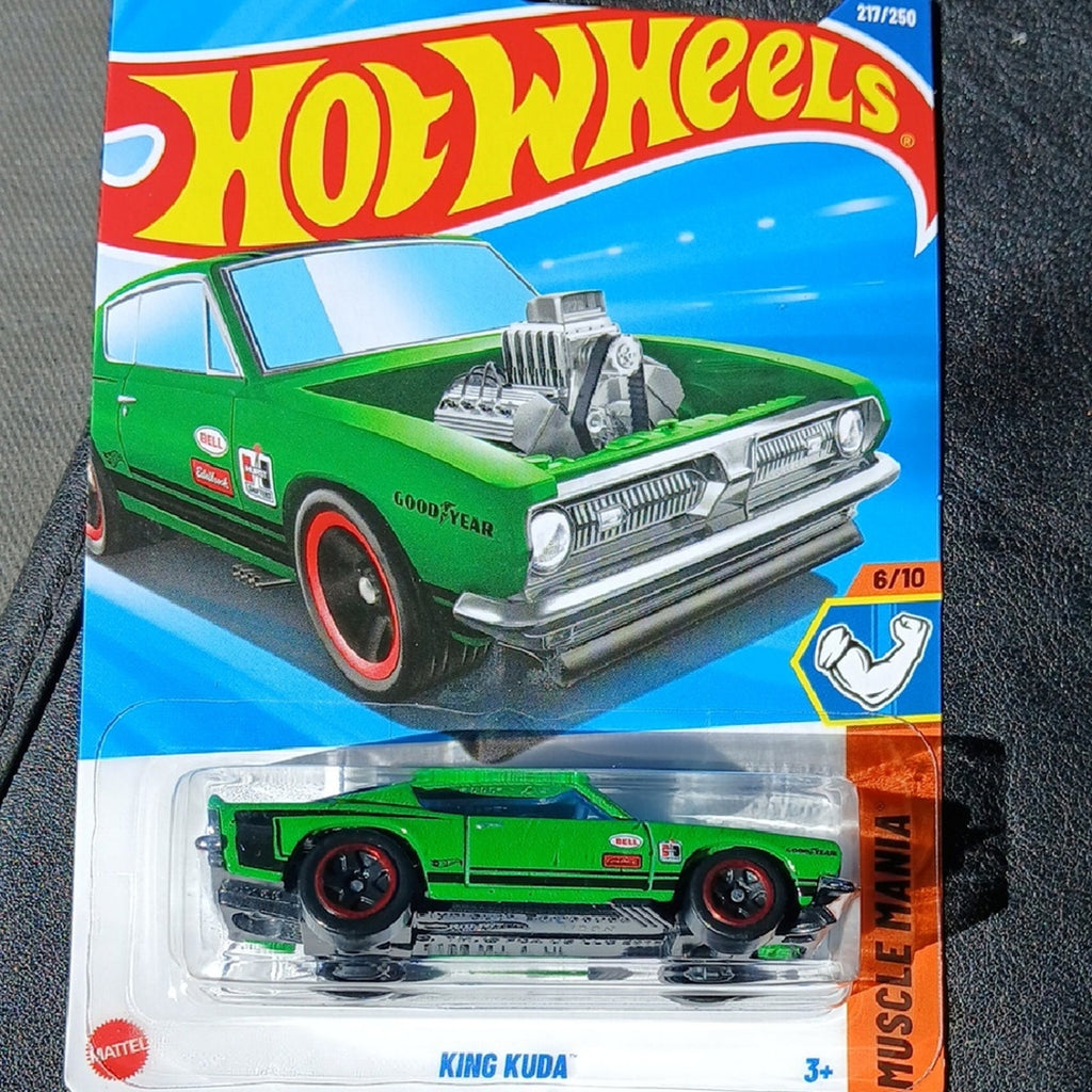 Hot Wheels Muscle Mania King Kuda Green Toy Car
