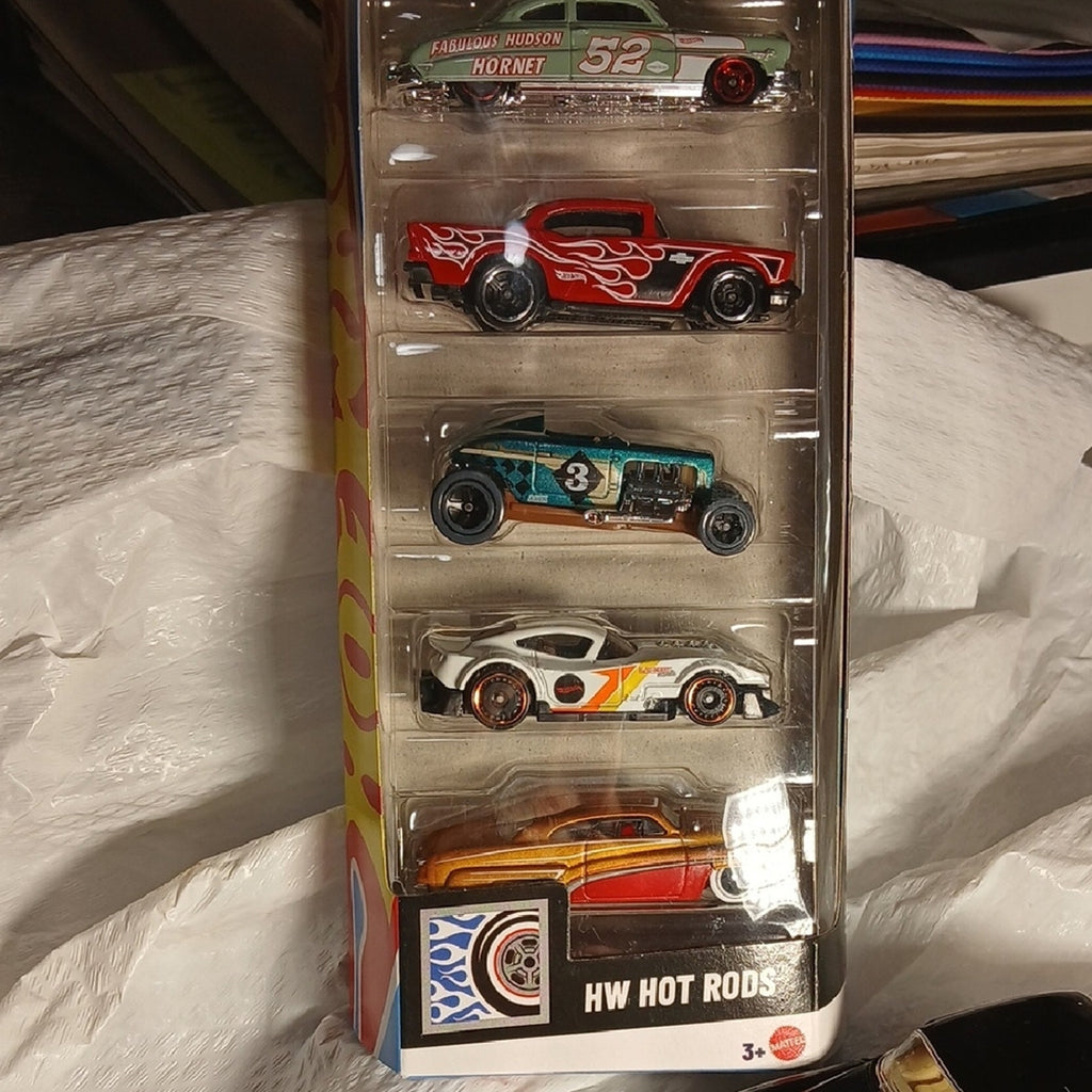 Hot Wheels Hot Rods Die-Cast Car Set - Multicolor 57 Chevy. 52 Hudson&Mercury.