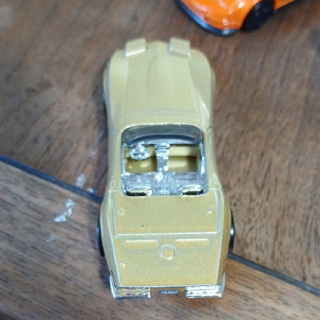 72 Corvette Stingray Gold Hot Wheels Car New. Lose From Packaging
