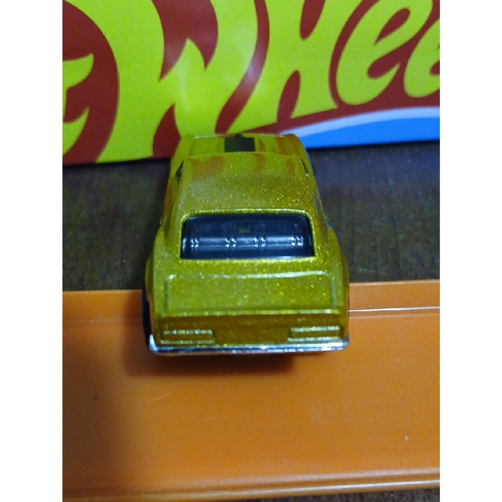 67 Camaro Hot Wheels Metallic Gold Classic Muscle Car   New Unused
