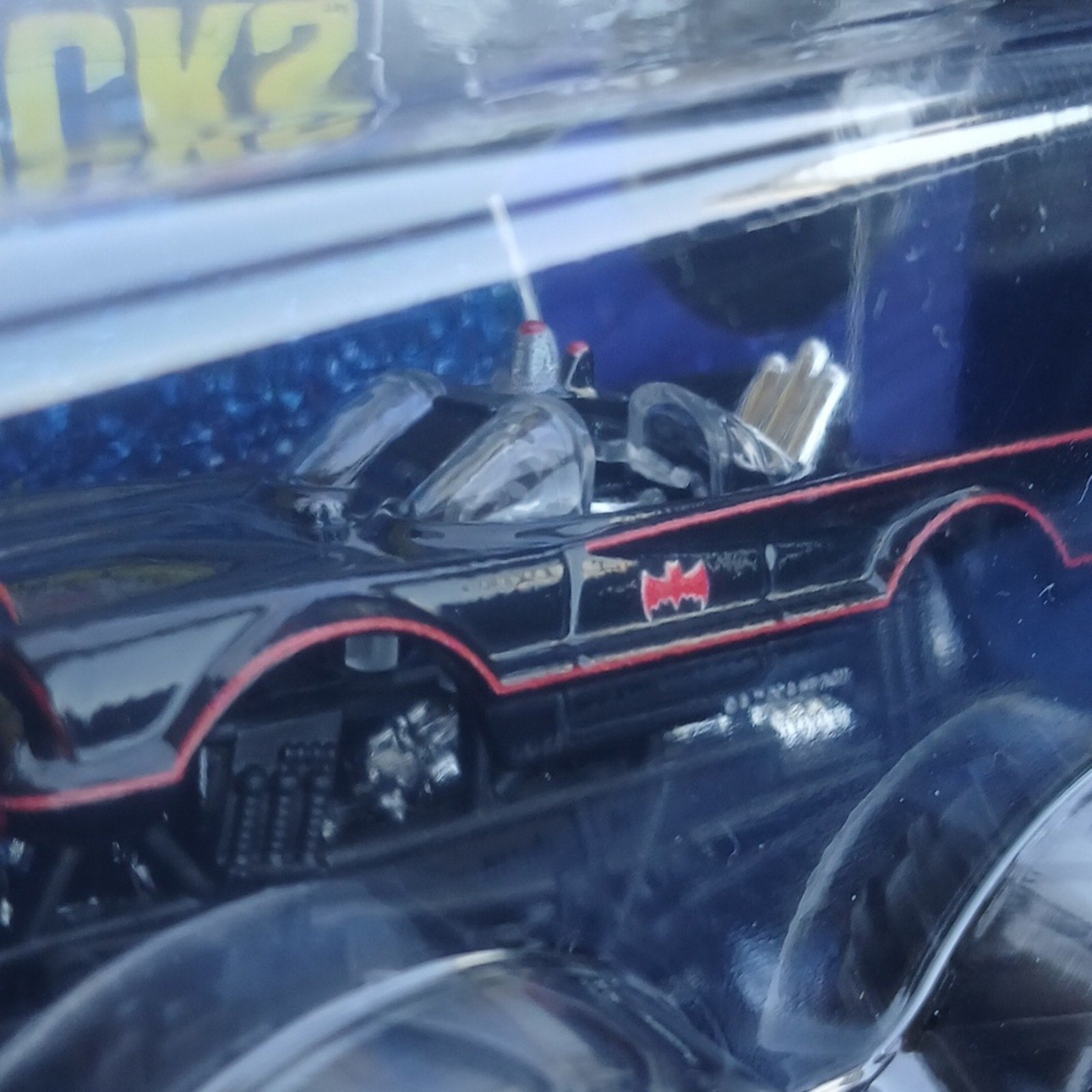 Hot Wheels Monster Trucks Batman Tv Show Vs Dc Comics  HOT WHEELS COMBO