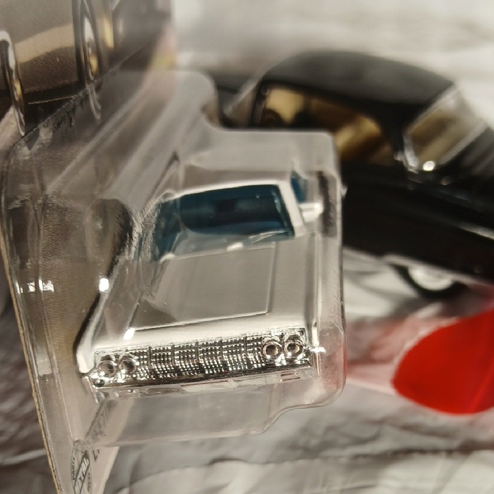 Mattel Matchbox White 1964 Lincoln Continental Die-Cast Car