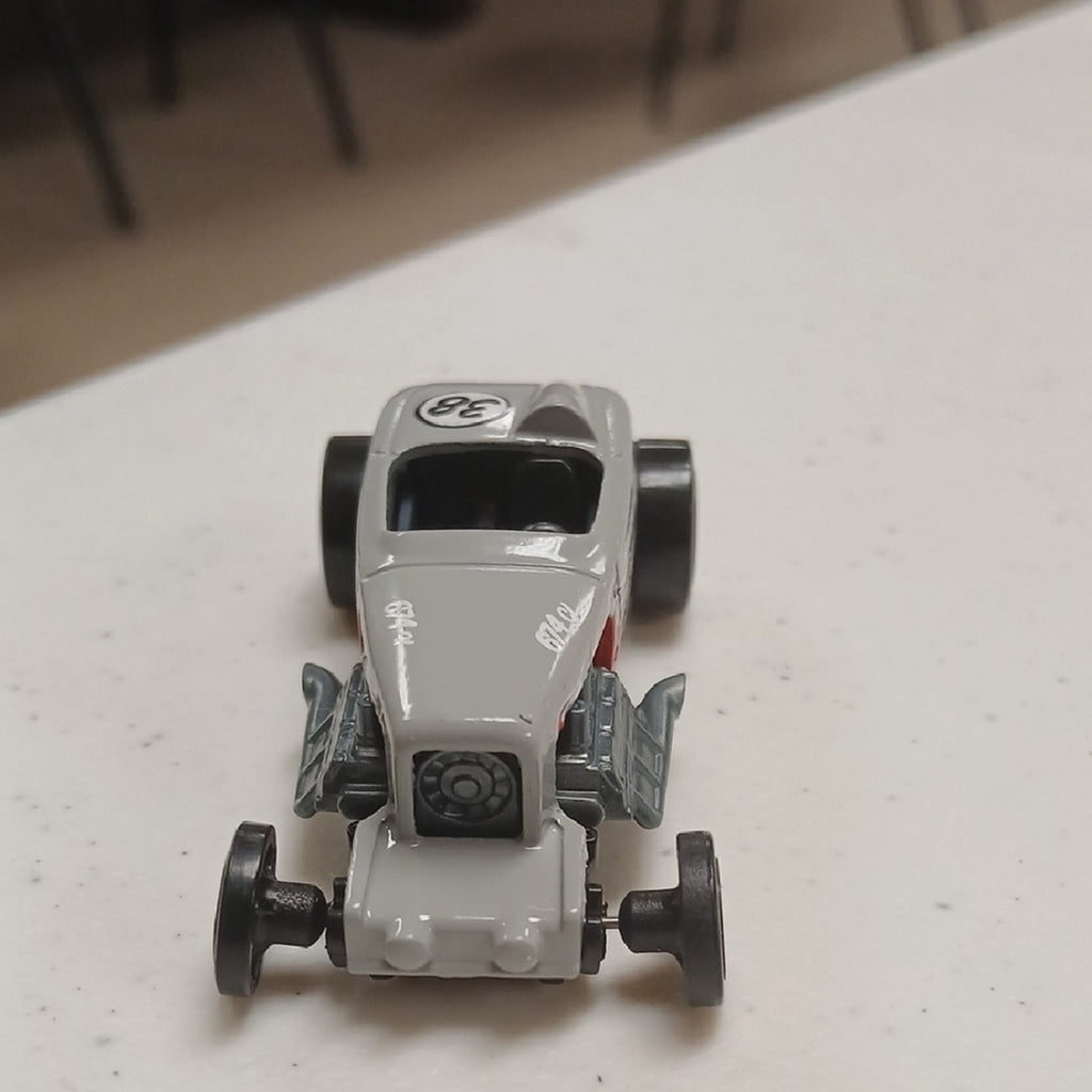 Max Steel Hot Wheels 33 Ford Gray and Red Racing Toy Car