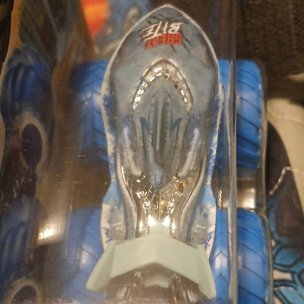 Hot Wheels Monster Trucks Great Bite - Blue Tires [Sharks V DINOS] 1/64