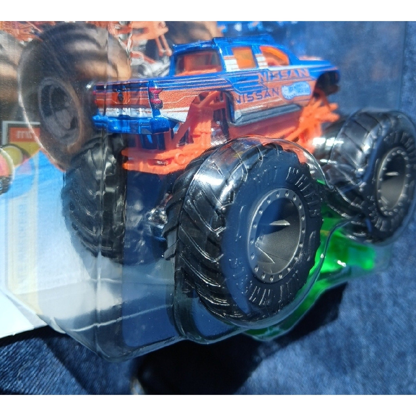 Hot Wheels Monster Trucks Nissan Blue & Orange Die-Cast Truck7u